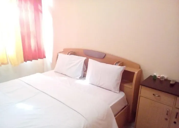 Simply Homy Guest House Pasteur