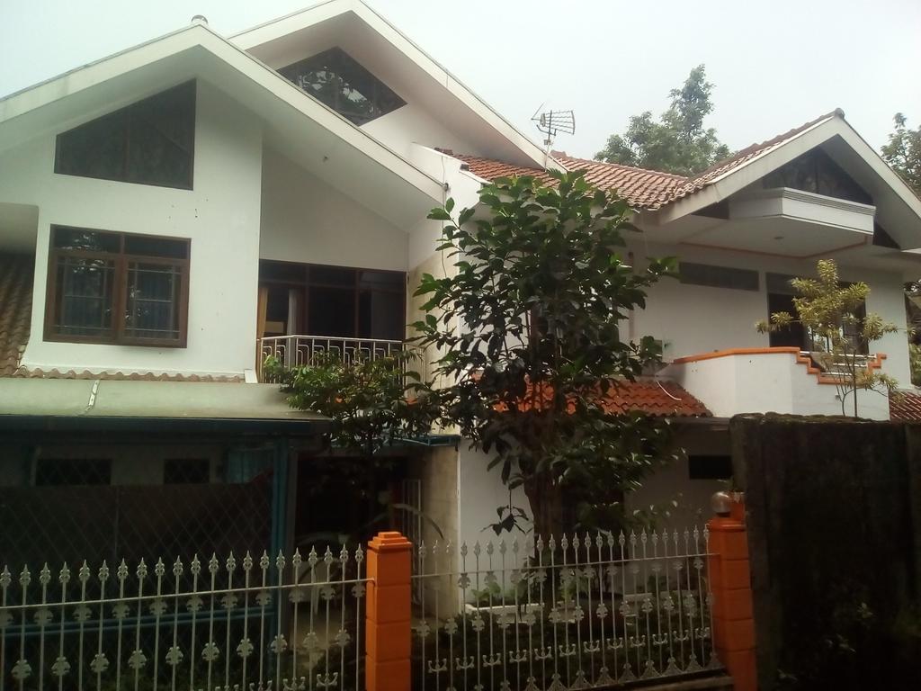 Wisma tamu Simply Homy Pasteur 2*