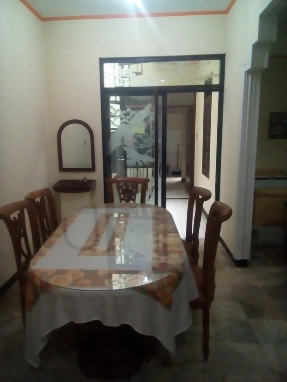 Wisma tamu Simply Homy Pasteur 2*