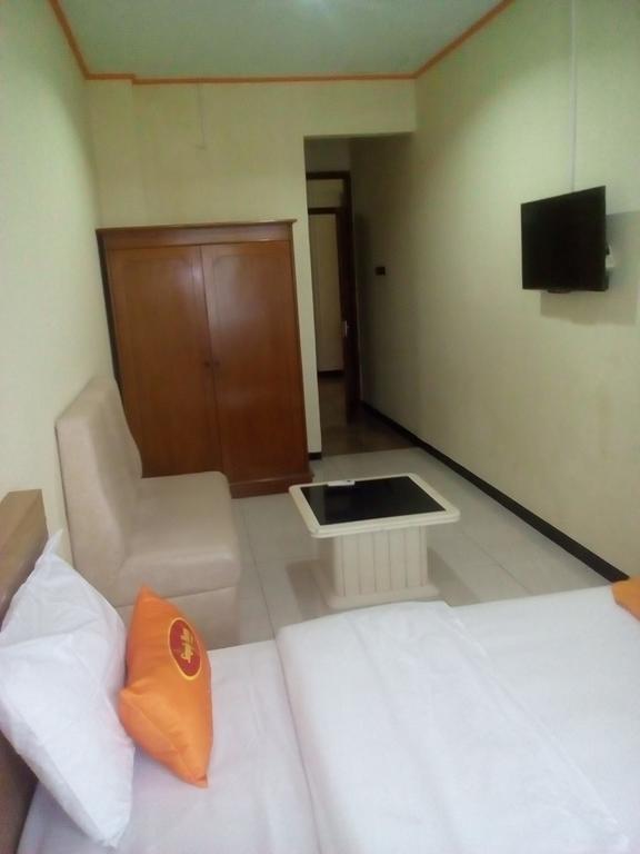 Wisma tamu Simply Homy Pasteur